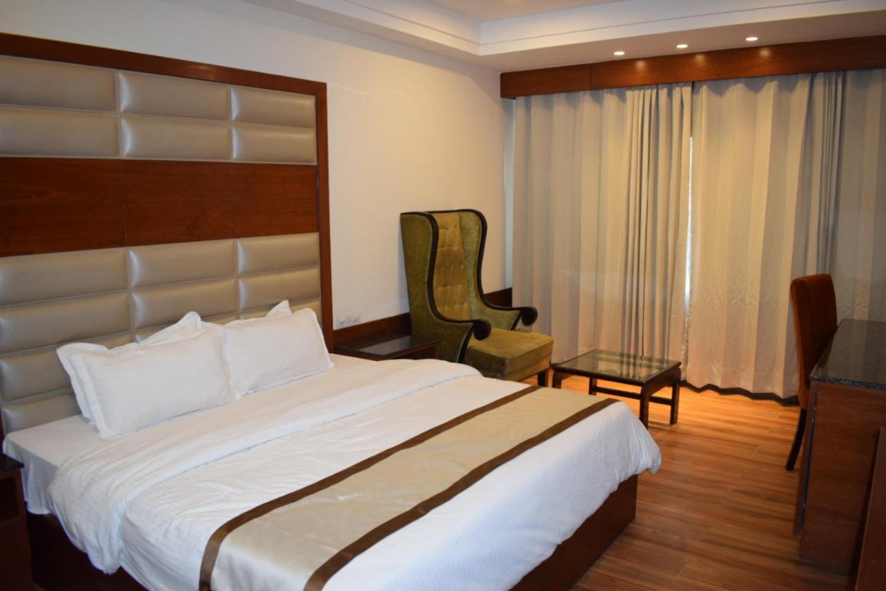 Hotel Ambica Katra Katra  Exteriér fotografie