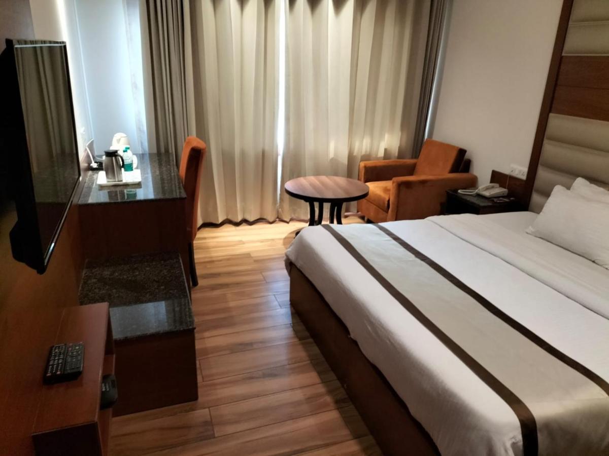 Hotel Ambica Katra Katra  Exteriér fotografie