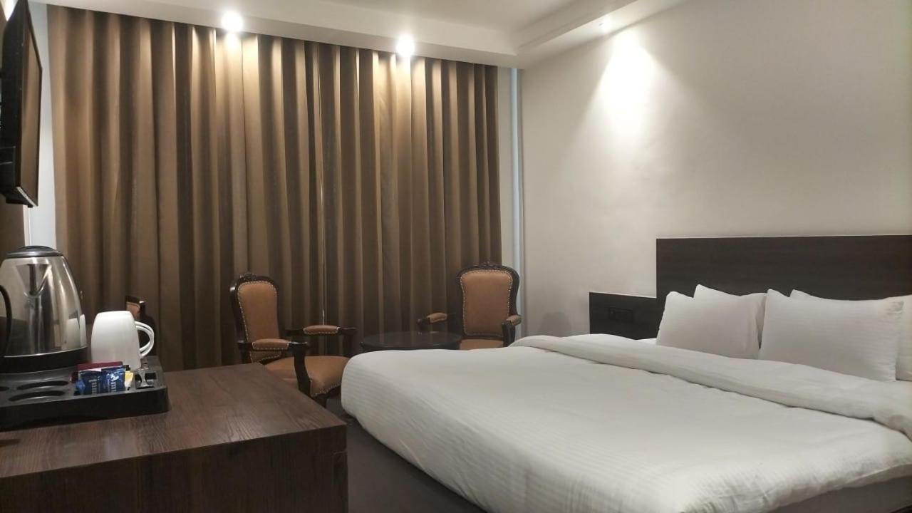Hotel Ambica Katra Katra  Exteriér fotografie